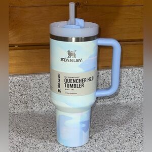 BNIB Stanley 40oz Cool Serene Brushstrokes Clean Slate Quencher Tumbler Blue